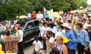 Pueblo católico de El Sauce recibe con júbilo al Cardenal Brenes