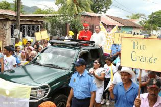 Pueblo católico de El Sauce recibe con júbilo al Cardenal Brenes