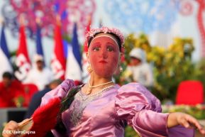 Acto en celebración acto de la entrega de buses de China a transportistas de Managua