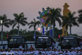 Acto en celebración acto de la entrega de buses de China a transportistas de Managua