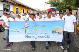 Granadinos se desbordan para recibir al Cardenal Brenes