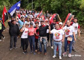 ¡Un Pueblo Unido Jamás Será Vencido! Caminata hacia la Hacienda El Vapor en honor a los Héroes y Mártires