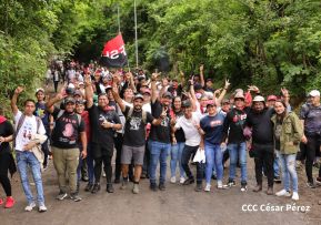 ¡Un Pueblo Unido Jamás Será Vencido! Caminata hacia la Hacienda El Vapor en honor a los Héroes y Mártires