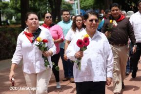 Nicaragua rinde honores al Comandante Carlos Fonseca Amador a 88 años de su natalicio 