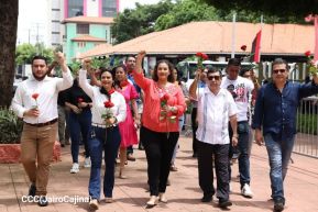 Nicaragua rinde honores al Comandante Carlos Fonseca Amador a 88 años de su natalicio 