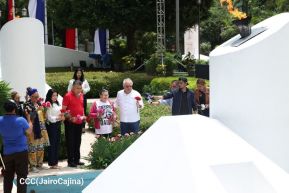 Nicaragua rinde honores al Comandante Carlos Fonseca Amador a 88 años de su natalicio 
