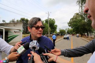 Inauguran carretera adoquinada en Malacatoya