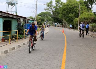 Inauguran carretera adoquinada en Malacatoya