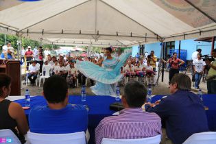 Inauguran carretera adoquinada en Malacatoya