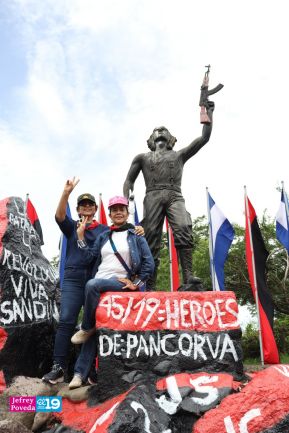 Familias de Occidente celebran 45 Años de liberación