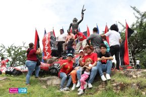 Familias de Occidente celebran 45 Años de liberación