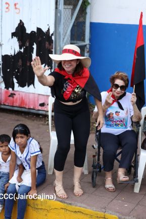 Familias de Occidente celebran 45 Años de liberación