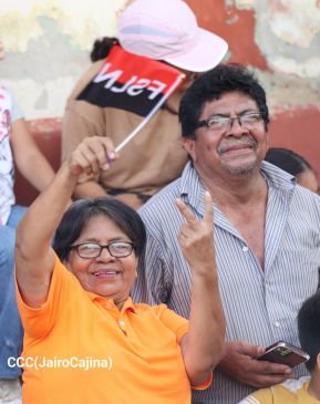 Familias de Occidente celebran 45 Años de liberación