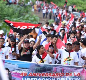 Familias de Occidente celebran 45 Años de liberación
