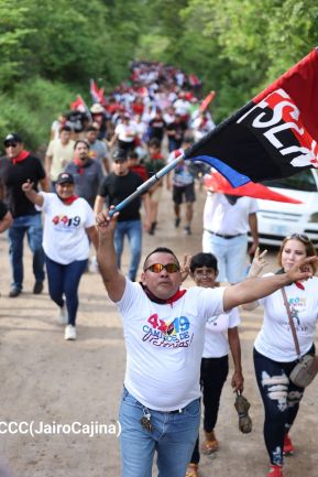 Familias de Occidente celebran 45 Años de liberación