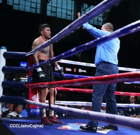 Velada de Boxeo Regreso a Casa en el Polideportivo Alexis Arguello