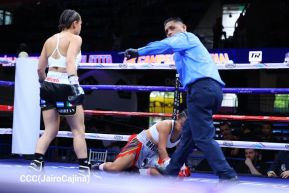 Velada de Boxeo Regreso a Casa en el Polideportivo Alexis Arguello