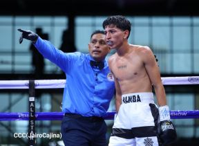 Velada de Boxeo Regreso a Casa en el Polideportivo Alexis Arguello