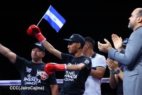 Velada de Boxeo Regreso a Casa en el Polideportivo Alexis Arguello