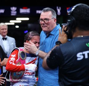 Velada de Boxeo Regreso a Casa en el Polideportivo Alexis Arguello