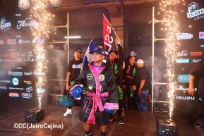 Velada de Boxeo Regreso a Casa en el Polideportivo Alexis Arguello