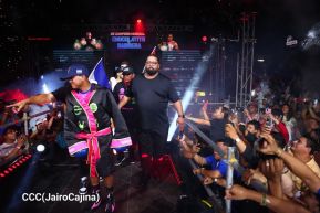 Velada de Boxeo Regreso a Casa en el Polideportivo Alexis Arguello