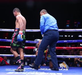 Velada de Boxeo Regreso a Casa en el Polideportivo Alexis Arguello