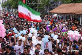 Mega Concierto en la Avenida de Bolívar a Chávez en saludo al 45/19