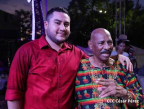 Mega Concierto en la Avenida de Bolívar a Chávez en saludo al 45/19