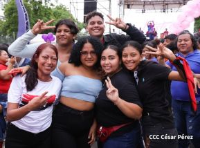 Mega Concierto en la Avenida de Bolívar a Chávez en saludo al 45/19
