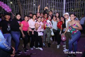 Mega Concierto en la Avenida de Bolívar a Chávez en saludo al 45/19