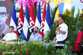 Entrega flota de buses de 250 a transportistas de Managua