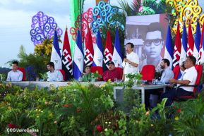 Entrega flota de buses de 250 a transportistas de Managua