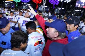 Entrega flota de buses de 250 a transportistas de Managua