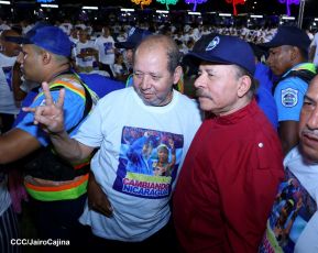 Entrega flota de buses de 250 a transportistas de Managua