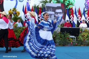Entrega flota de buses de 250 a transportistas de Managua
