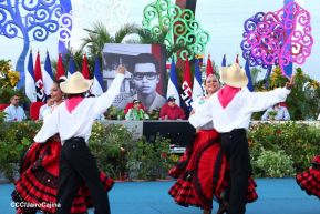 Entrega flota de buses de 250 a transportistas de Managua
