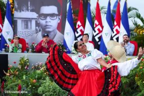 Entrega flota de buses de 250 a transportistas de Managua