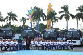 Entrega flota de buses de 250 a transportistas de Managua