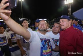 Entrega flota de buses de 250 a transportistas de Managua