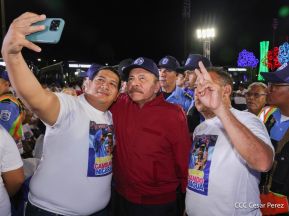 Entrega flota de buses de 250 a transportistas de Managua