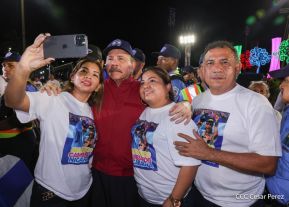 Entrega flota de buses de 250 a transportistas de Managua