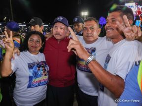 Entrega flota de buses de 250 a transportistas de Managua
