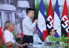 Entrega flota de buses de 250 a transportistas de Managua