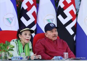 Entrega flota de buses de 250 a transportistas de Managua