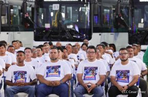 Entrega flota de buses de 250 a transportistas de Managua