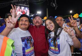 Entrega flota de buses de 250 a transportistas de Managua