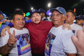 Entrega flota de buses de 250 a transportistas de Managua
