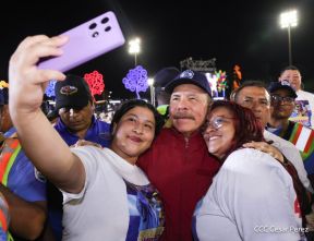 Entrega flota de buses de 250 a transportistas de Managua