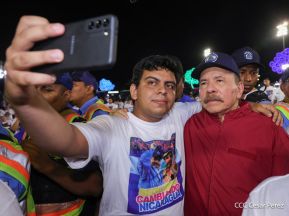 Entrega flota de buses de 250 a transportistas de Managua